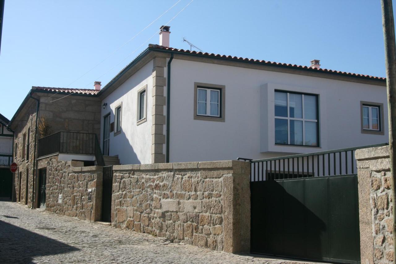Casa D Toninha - Casas De Campo - Turismo Espaco Rural - Al Sernancelhe Eksteriør bilde