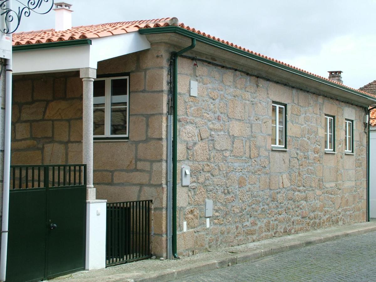 Casa D Toninha - Casas De Campo - Turismo Espaco Rural - Al Sernancelhe Eksteriør bilde